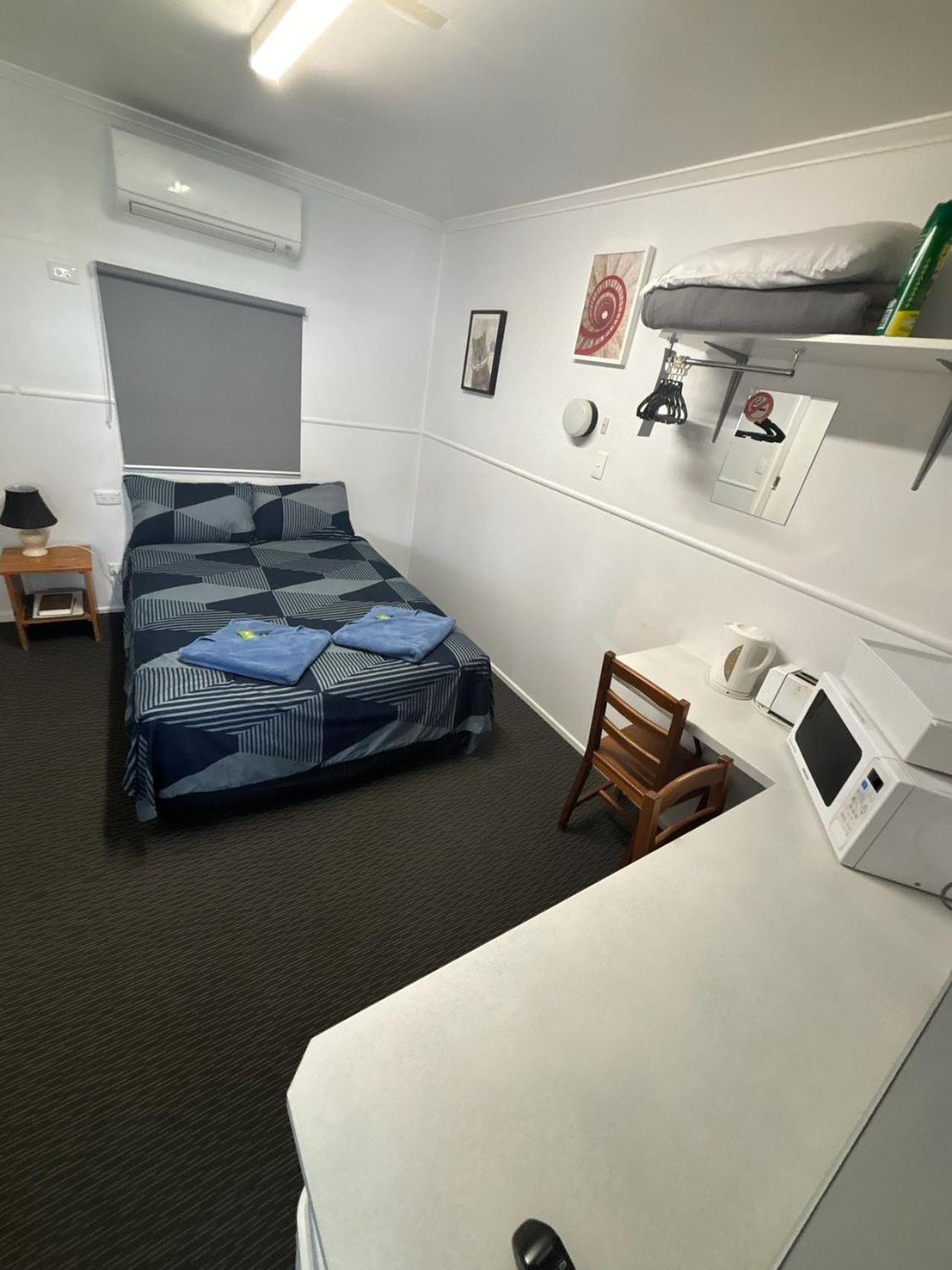 Injune Motel Екстериор снимка