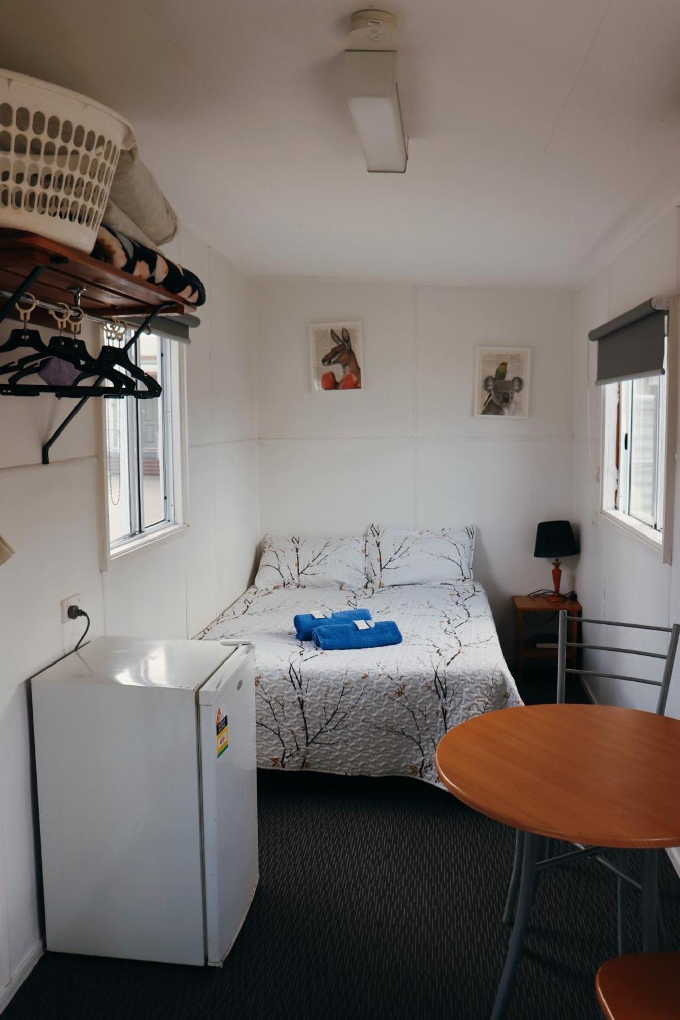 Injune Motel Екстериор снимка